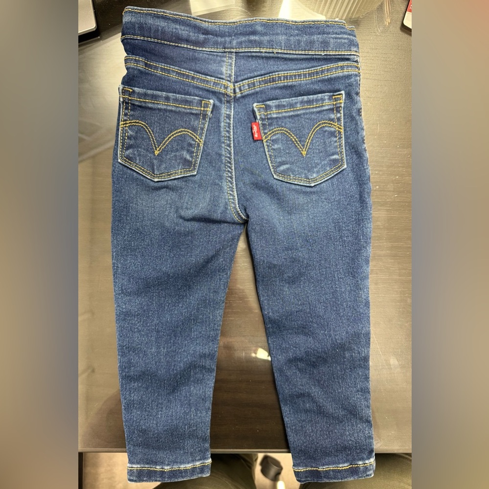 Levi’s Baby Girl Jeans Size 18M | Like New